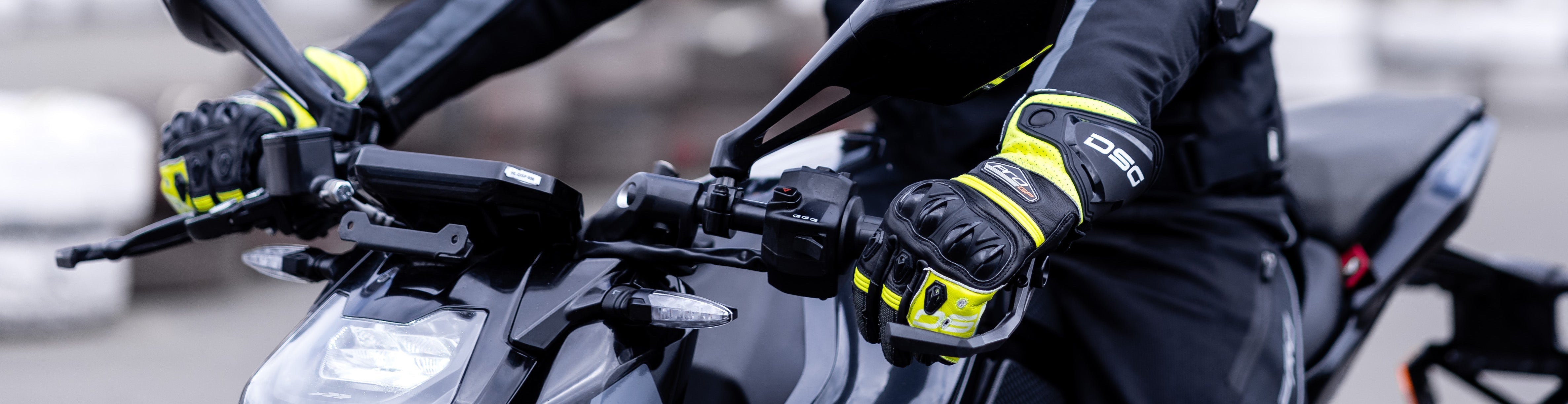 Riding Gloves