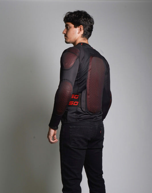 DSG Bionic Plus Armour removable kidney belt and waist adjustment straps